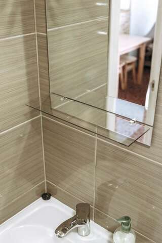 Отель Hotel Rafinad Львов Улучшенный двухместный номер с 1 кроватью-3